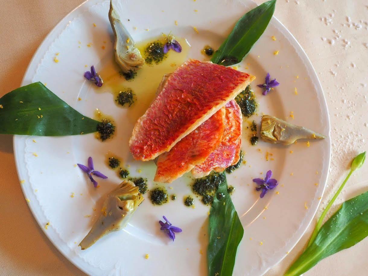 Logis Hotel - Restaurant La Marbrerie Caunes-Minervois Экстерьер фото